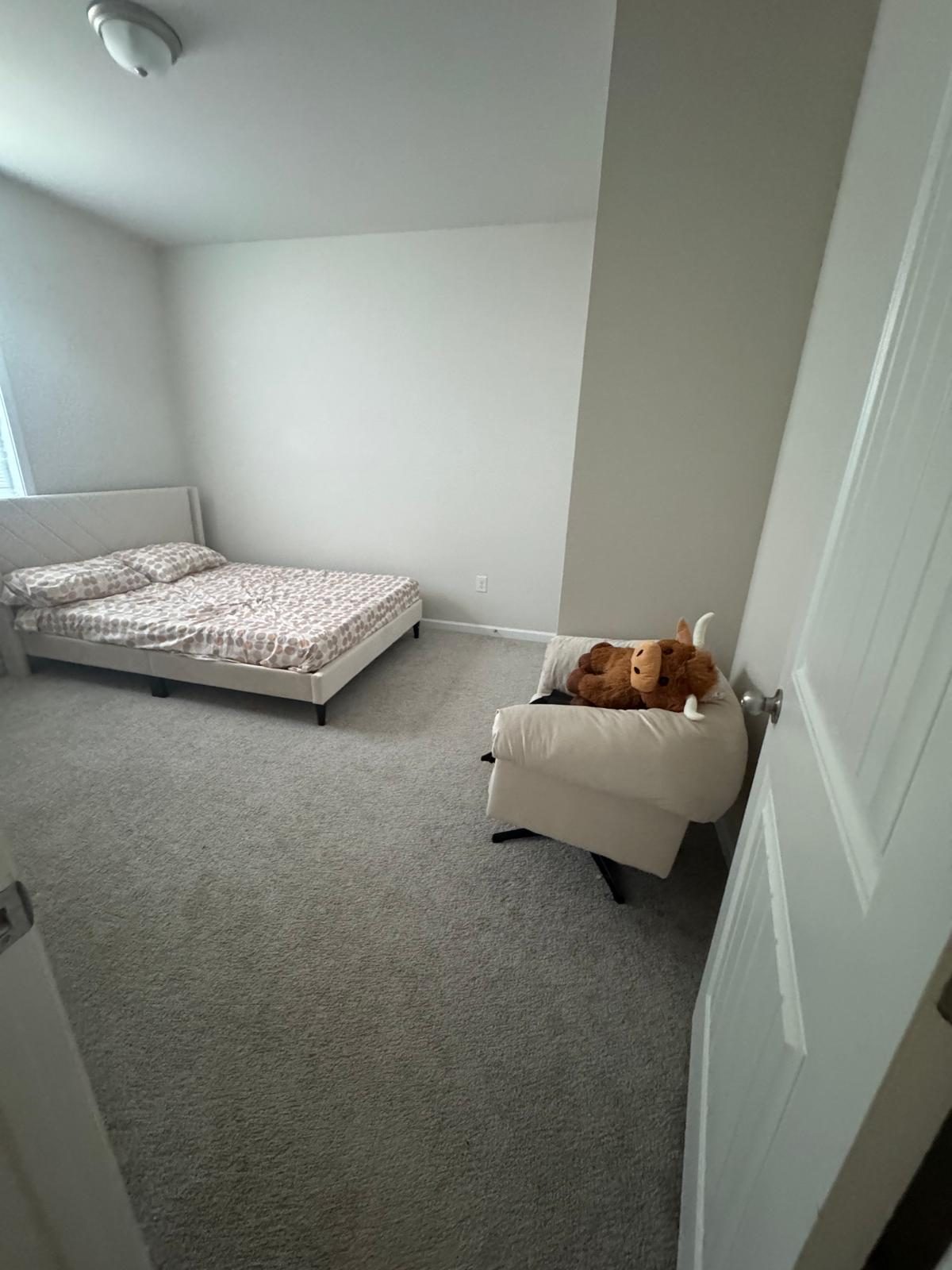 1309 McFarlan Ct, Holly Springs NC home for rent — photo 4
